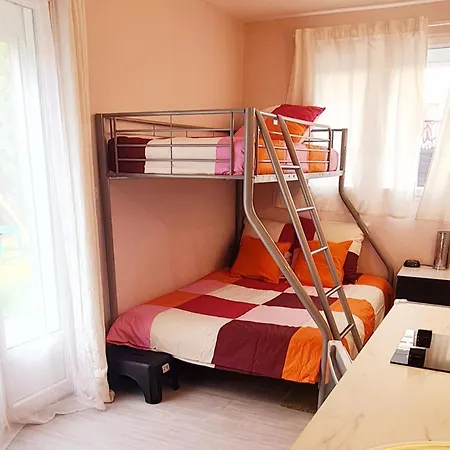 Lumineuse A 5 Min D'orly Homestay