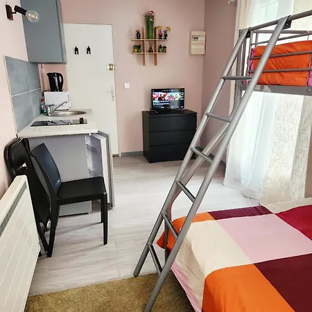Homestay Lumineuse A 5 Min D'orly